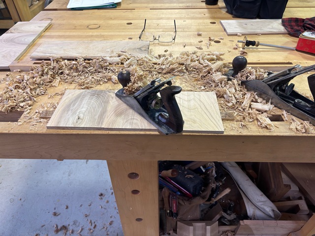 Handplane with shavings